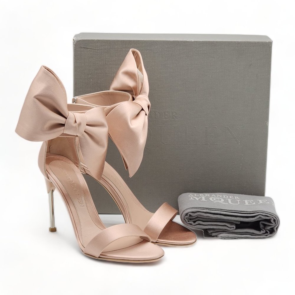 Alexander Mcqueen Pin Heel Nude Bow Sandals - Picture 1 of 14
